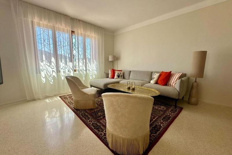 Family house with pool and sea view - image 17