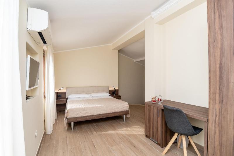 Scaligero Rooms - image 16
