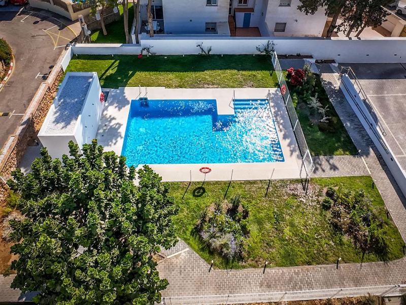 ViVi Homes - Alira Pool Terrace Close to Beach - image 7