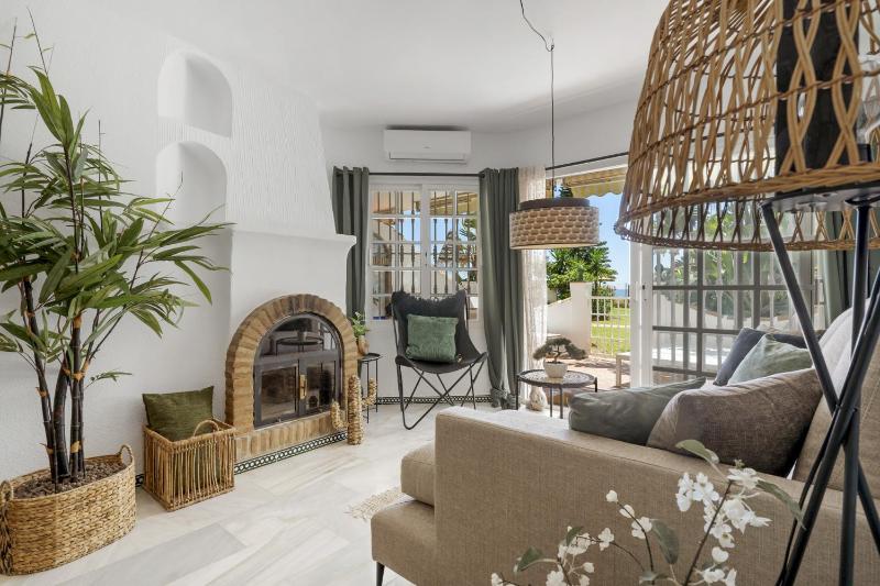 Vivi Homes - Mirazul - front beach view - pool - terrace - image 30