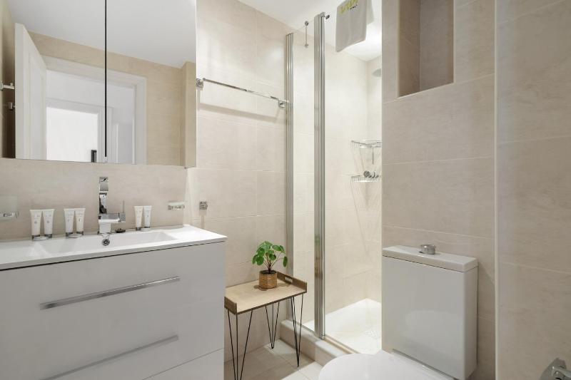 Vivi Homes - Mirazul - front beach view - pool - terrace - image 20