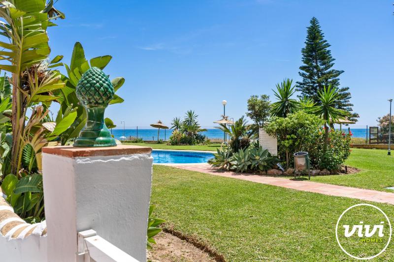 Vivi Homes - Mirazul - front beach view - pool - terrace - image 5