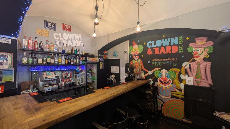 Clown and Bard Hostel - image 2