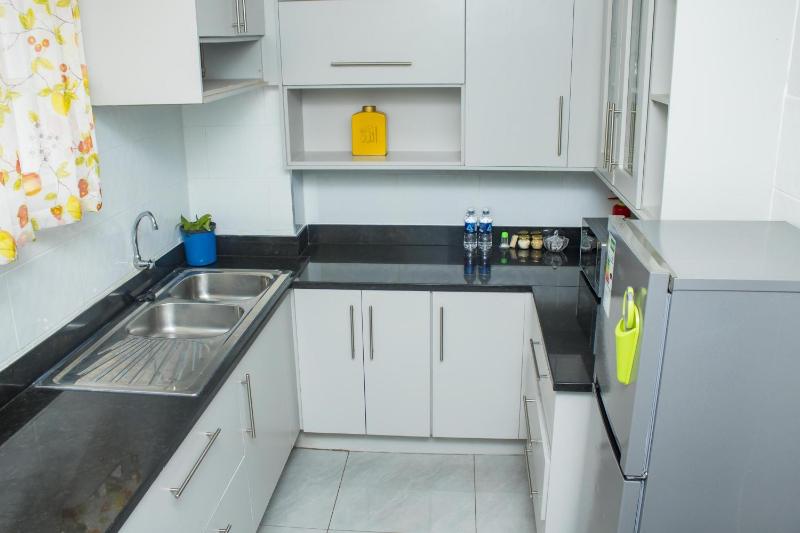 Centrally Located 1 Bedroom Apartment - 2365 - image 6