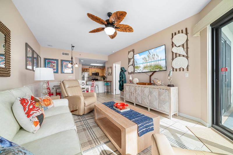 Phoenix 6 Unit 1209 - image 27