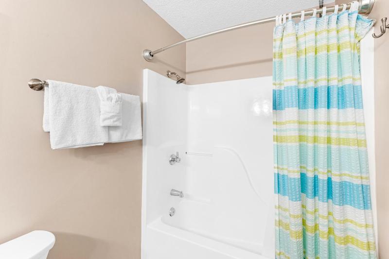 Phoenix 6 Unit 1209 - image 35