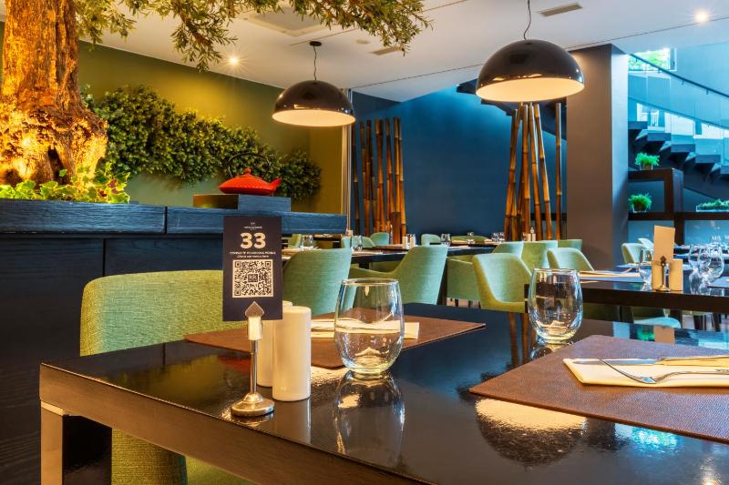 RR Hotel da Rocha - image 40