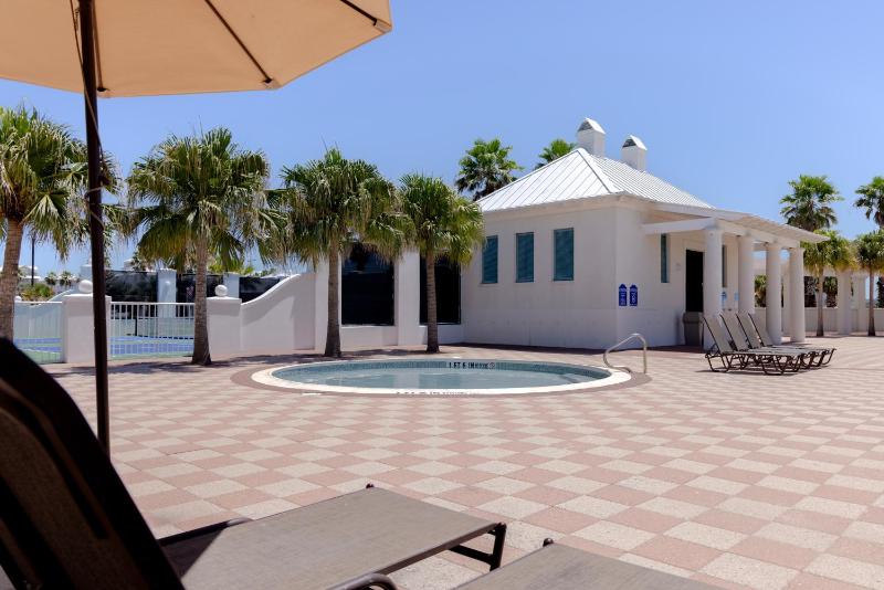 8242 Breakers Blvd home - image 18