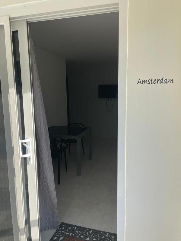 Cas Grandi Studios & Apartments with Pool & Jacuzzi - image 11