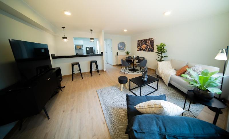 Amazing 1BR in Miraflores - image 6