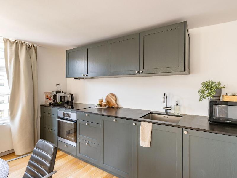 Regent 16- Bright apartment in City Center - image 11