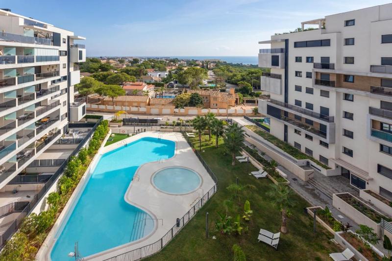 Luxury New Build Sea Views Terrace Pool Gym - image 41