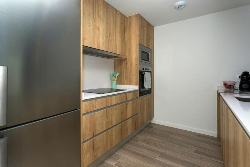 Luxury New Build Sea Views Terrace Pool Gym - image 12