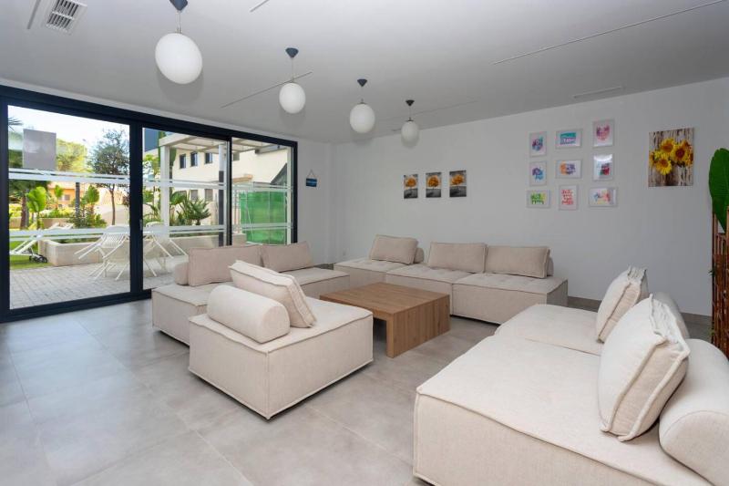 Luxury New Build Sea Views Terrace Pool Gym - image 34