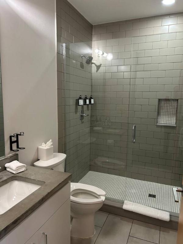 The Gregory Suite 302 - image 2