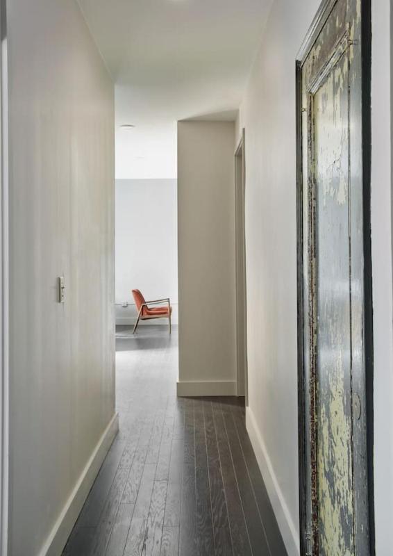 The Gregory Suite 202 - image 5