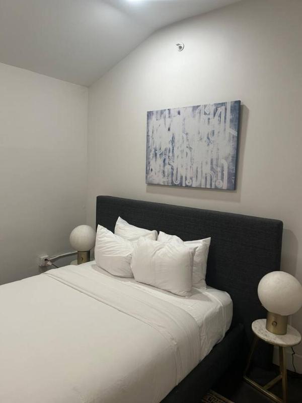 The Gregory Suite 202 - image 7