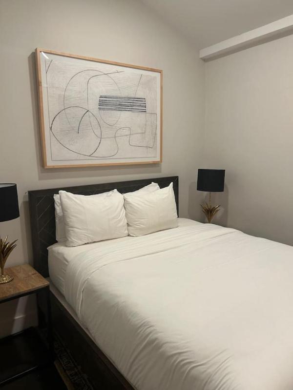 The Gregory Suite 401 - image 7