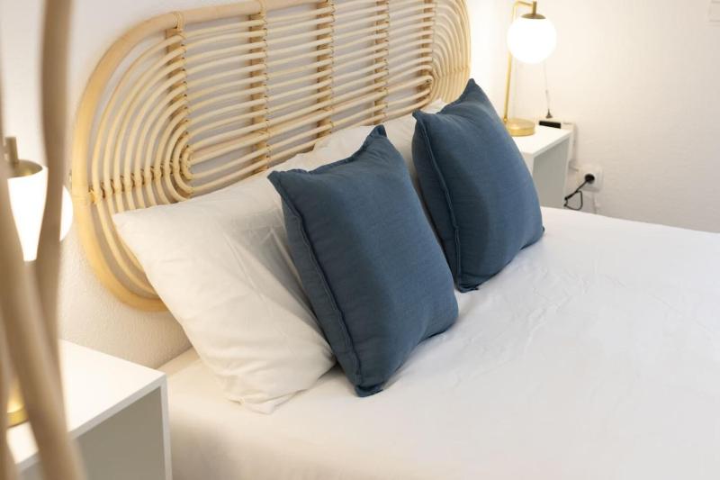 Urban Oasis Minimal Design A.C. Perfect Location - image 8