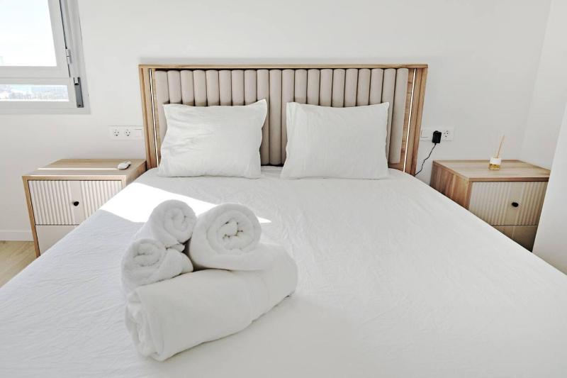 New Luxury Apartment Alicante Port Sea View Pool - image 40