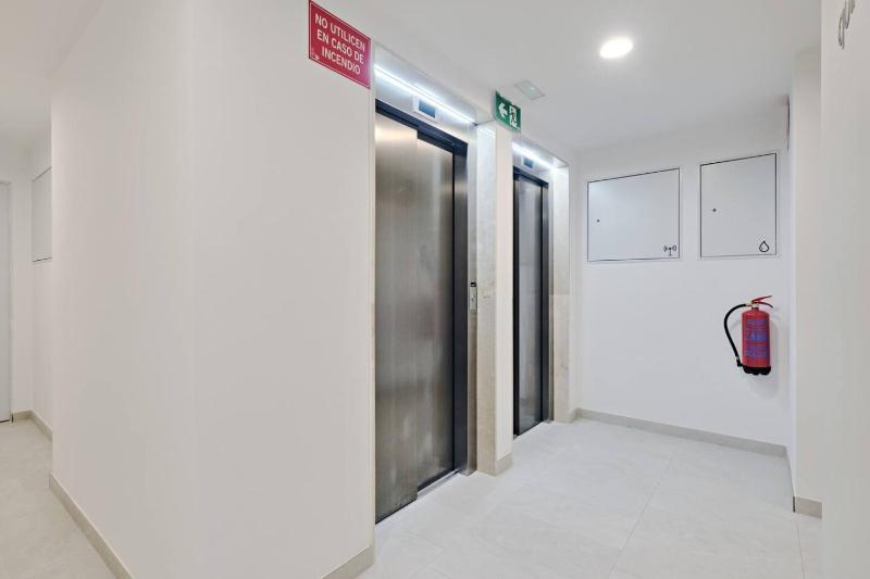 New Luxury Apartment Alicante Port Sea View Pool - image 15