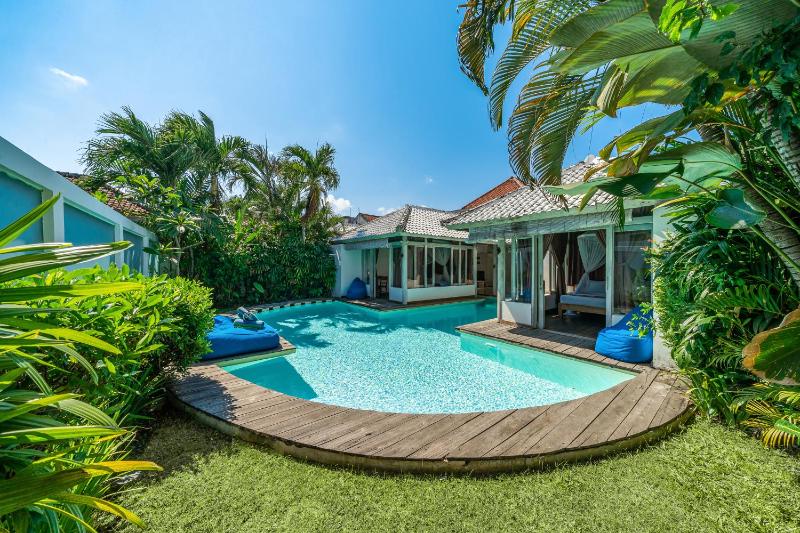 Villa Laksmana Hideaway 2 - Surrounded by water- 2bd villa with fantastic pool! - image 6