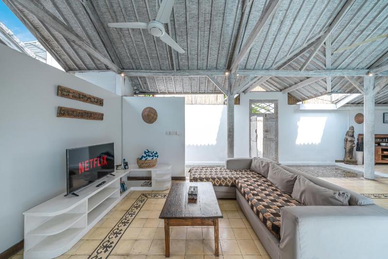 Villa Laksmana Hideaway 2 - Surrounded by water- 2bd villa with fantastic pool! - image 26