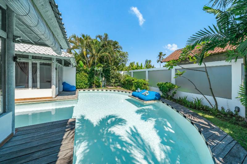 Villa Laksmana Hideaway 2 - Surrounded by water- 2bd villa with fantastic pool! - image 5
