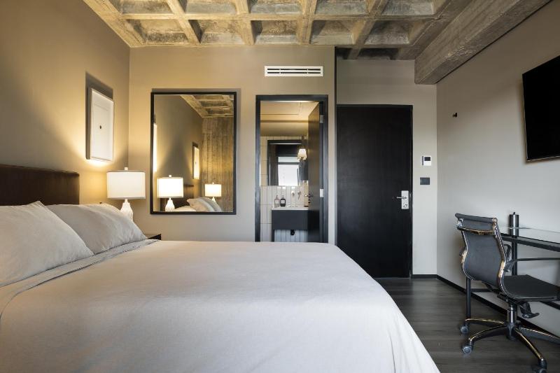 Bellwort Hotel - image 9