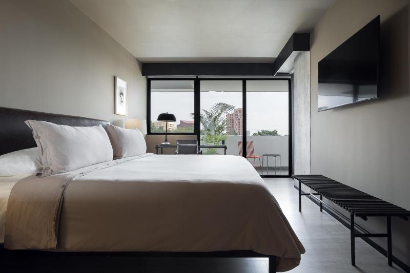 Bellwort Hotel - image 7