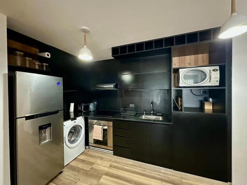 Piso exclusivo en barrio Lourdes moderno y cómodo - image 9