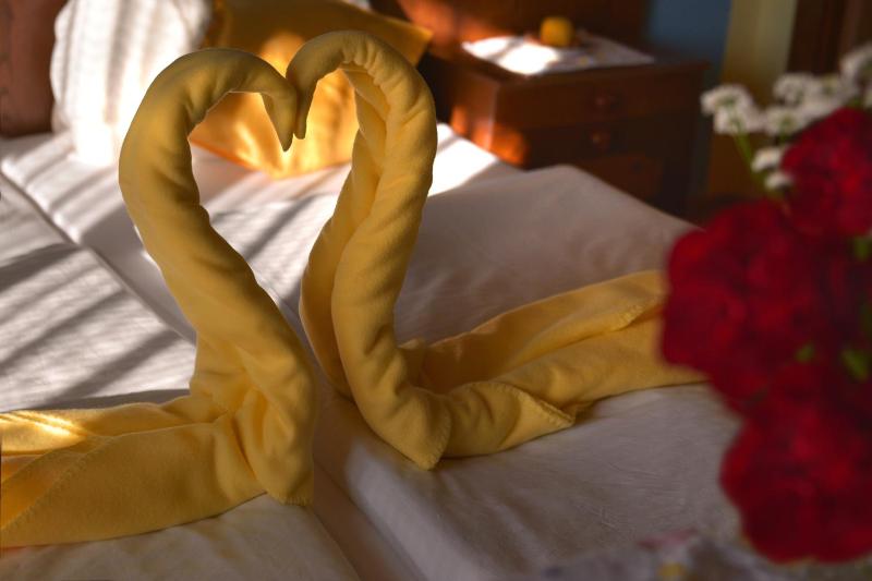 Double Room with Balcony image 3