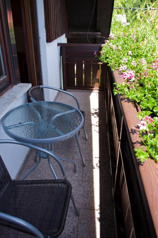 Double Room with Balcony image 4