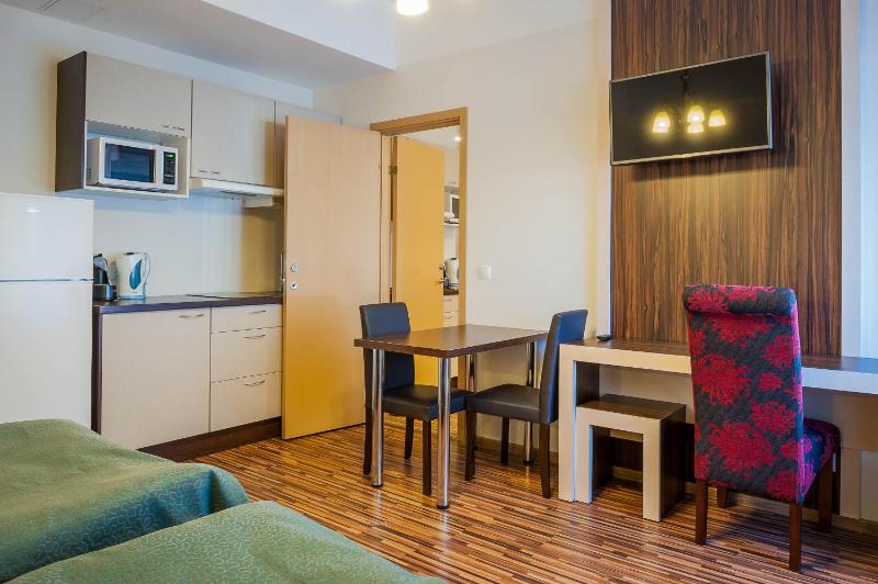 Family Room image 2