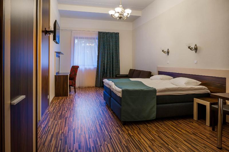Triple Room image 3