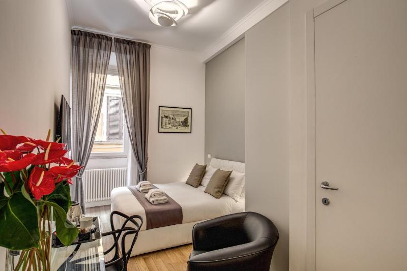 Orange Suites - image 14