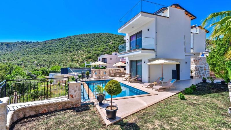 Kalkan 3 bedroom seaview villa with private pool hot tub - image 22