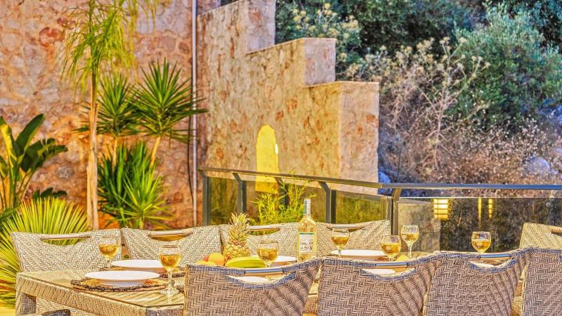 Luxury 5 bedroom seaview villa with private heated pool - image 39