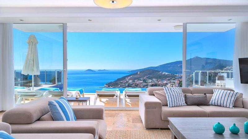 Luxury 5 bedroom seaview villa with private heated pool - image 2