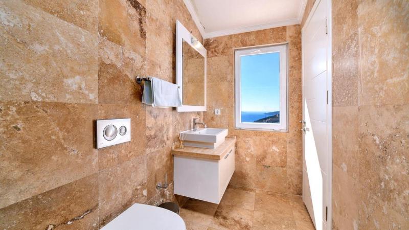 Luxury 5 bedroom seaview villa with private heated pool - image 12