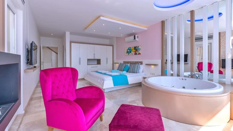 Kalkan 2 bedroom villa with private heated pool pool and Jacuzzi - image 16