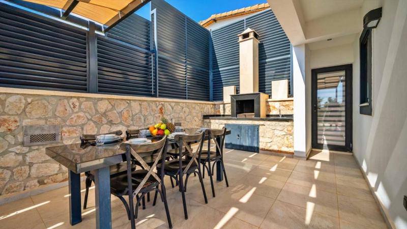 Kalkan 3 bedroom villa with private pool - image 9