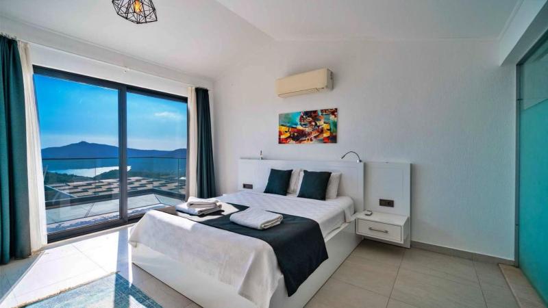 Kalkan 3 bedroom villa with private pool - image 46