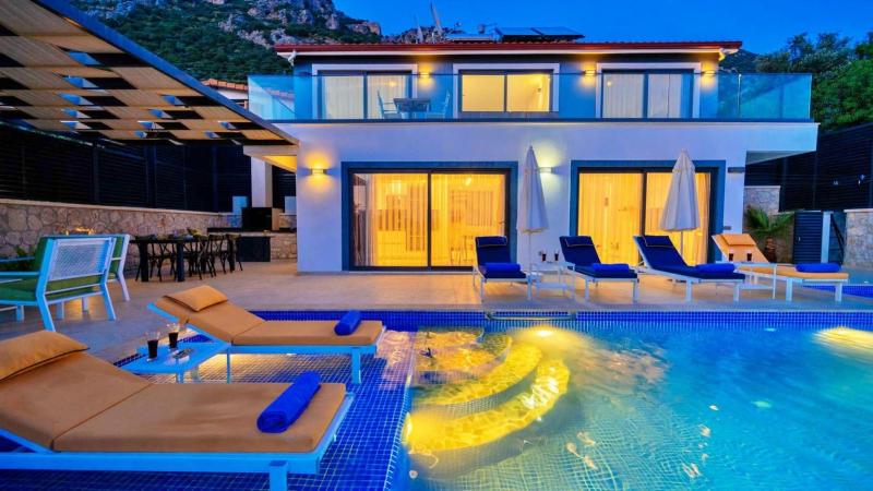 Kalkan 3 bedroom villa with private pool - image 35
