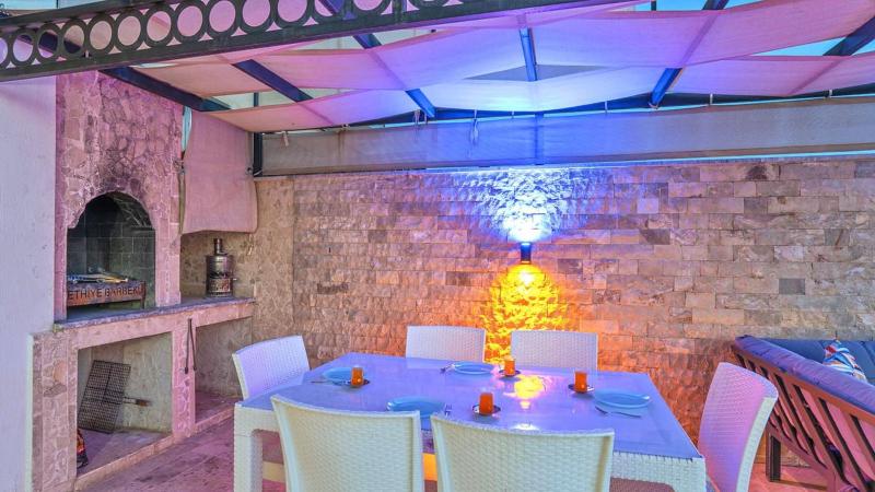 Kalkan 3 bedroom Luxury villa with private pool hot tub - image 27