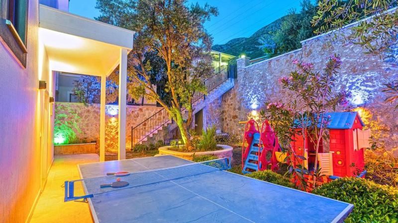 Kalkan 3 bedroom Luxury villa with private pool hot tub - image 39
