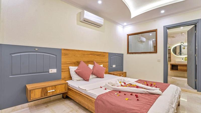 Kalkan 3 bedroom Luxury villa with private pool hot tub - image 26