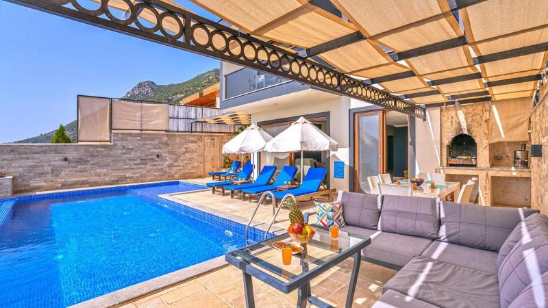 Kalkan 3 bedroom Luxury villa with private pool hot tub - image 29