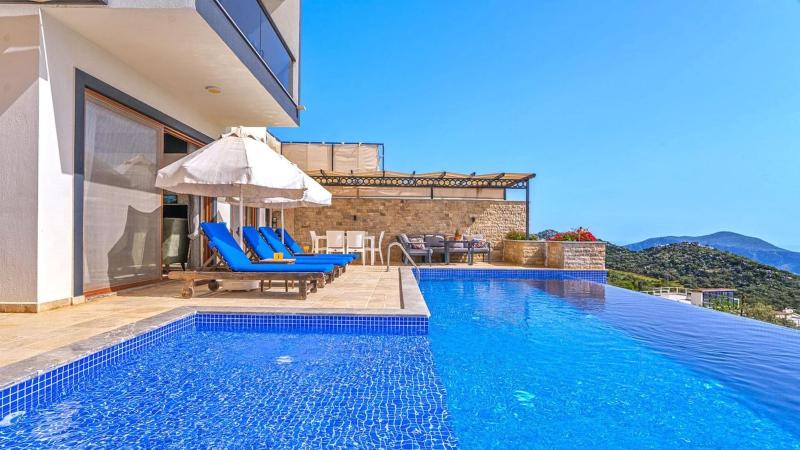 Kalkan 3 bedroom Luxury villa with private pool hot tub - image 23
