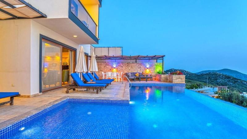 Kalkan 3 bedroom Luxury villa with private pool hot tub - image 42